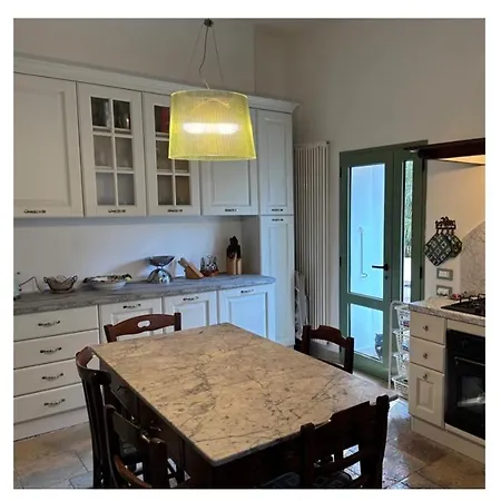 Ines Villa Pove del Grappa